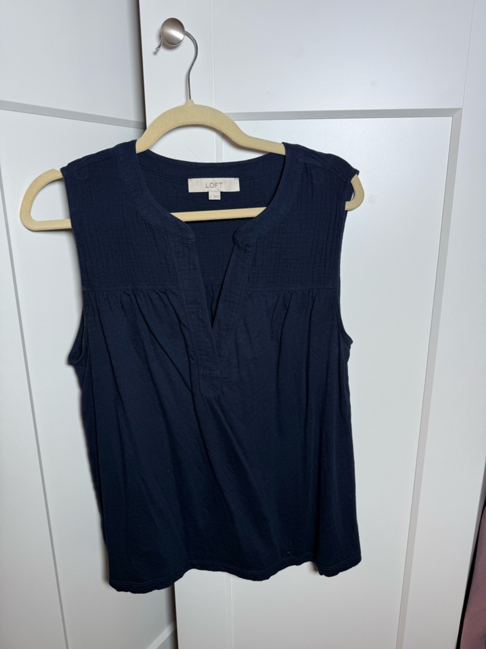 LOFT Navy Sleeveless Pintuck V-Neck Camisole